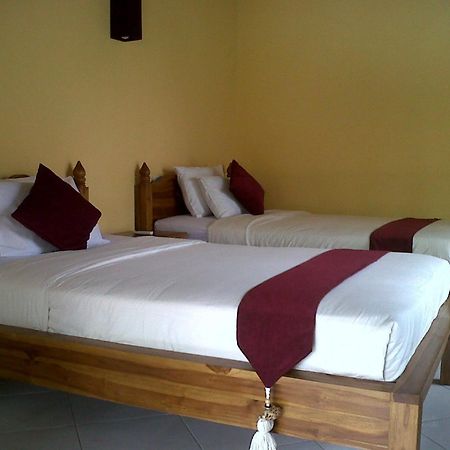 Hotel Mutiara Bali Candidasa Exterior foto