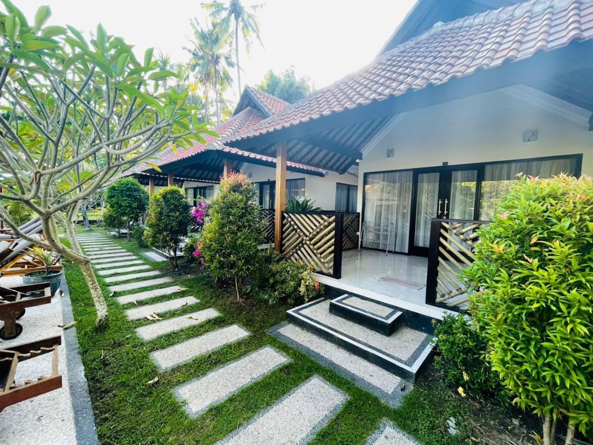 Hotel Mutiara Bali Candidasa Exterior foto