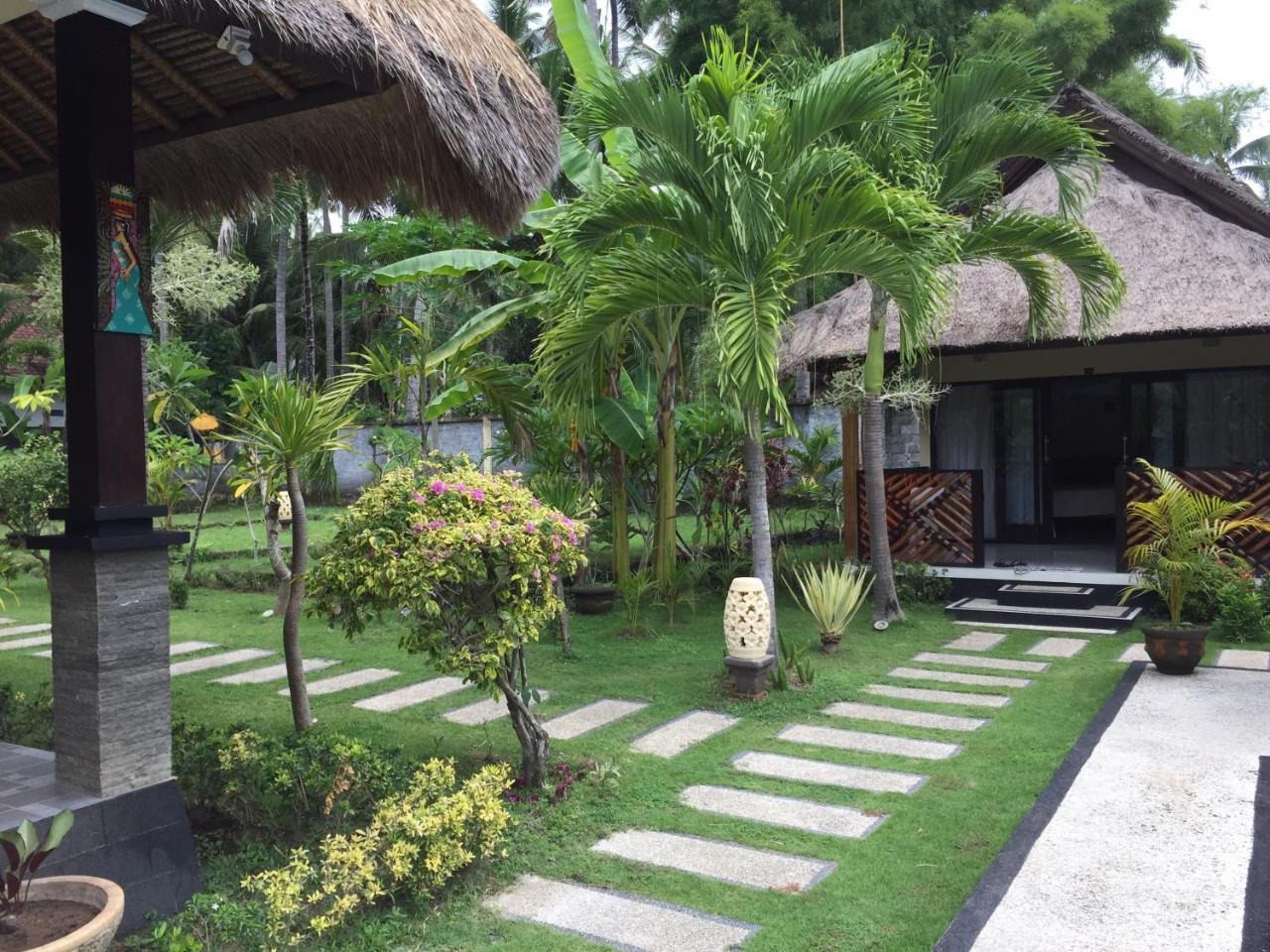 Hotel Mutiara Bali Candidasa Exterior foto