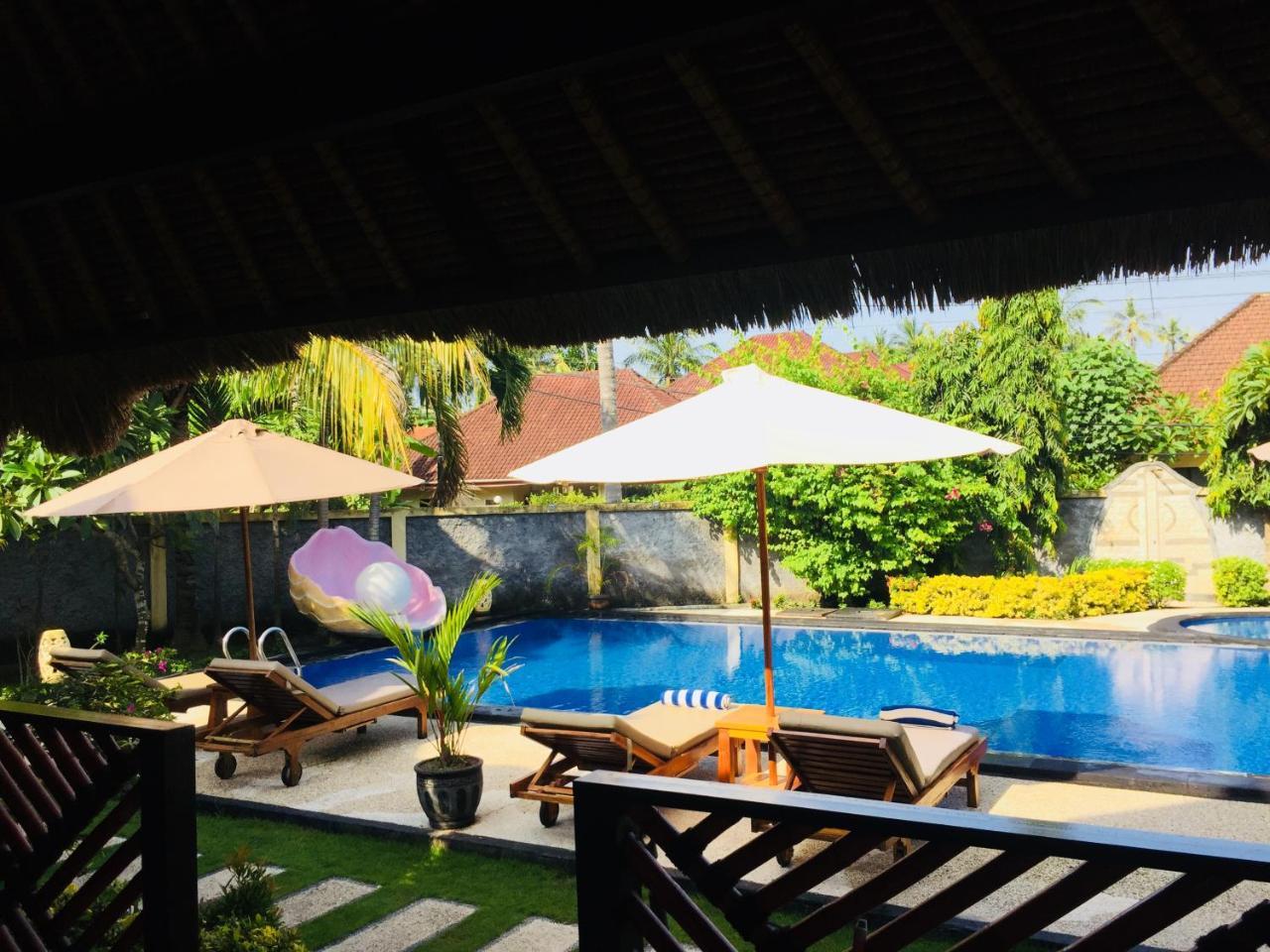 Hotel Mutiara Bali Candidasa Exterior foto