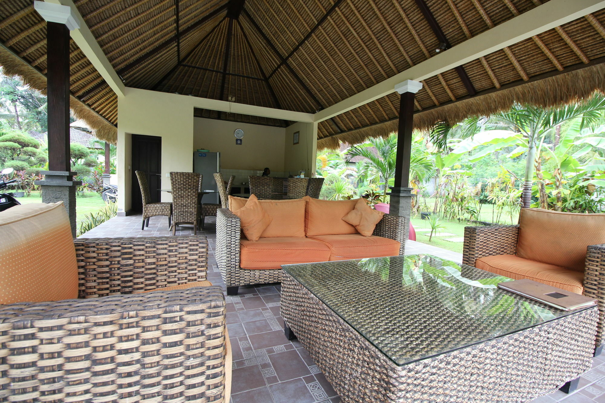 Hotel Mutiara Bali Candidasa Exterior foto